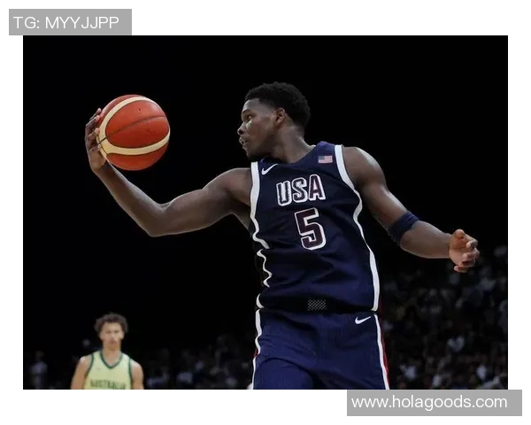 爱德华兹谈关键三分：我不会传球必须自己投 每周练千次有自信